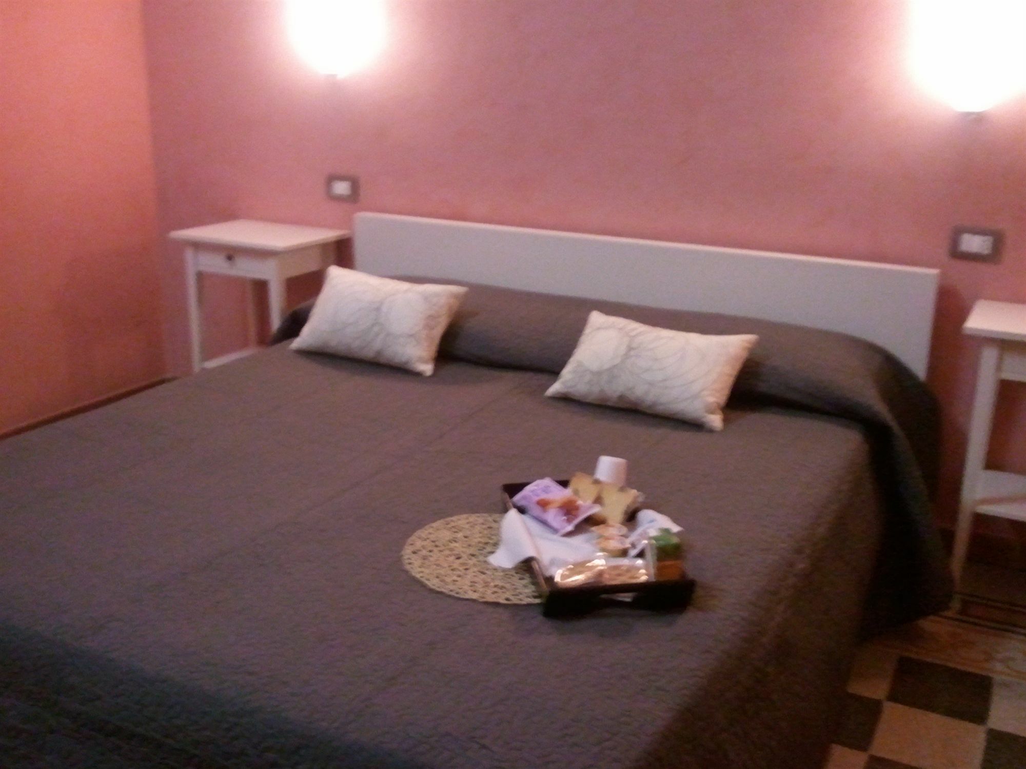 Isabel Guest House Рим Екстер'єр фото